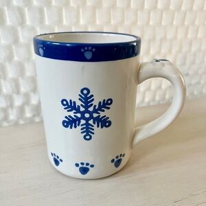 DOG PAW MUG Large 5 " H 3.25 Dia Snowflakes Ceramic Coffee Tea Winter Blue White